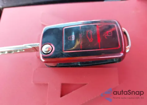 2013 Volkswagen Golf 2.0L Tdi 4-Door z USA, uszkodzony, nr VIN WVWDM7AJ2DW127597